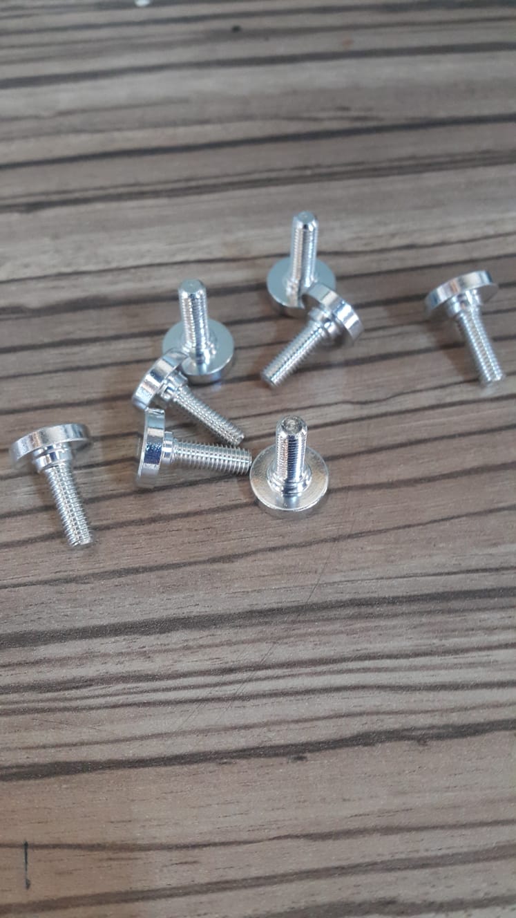 Savunma ve otomotiv sanayisi için Berceste Maden tarafından özel üretilmiş, hassas toleranslı alüminyum CNC yedek parça 